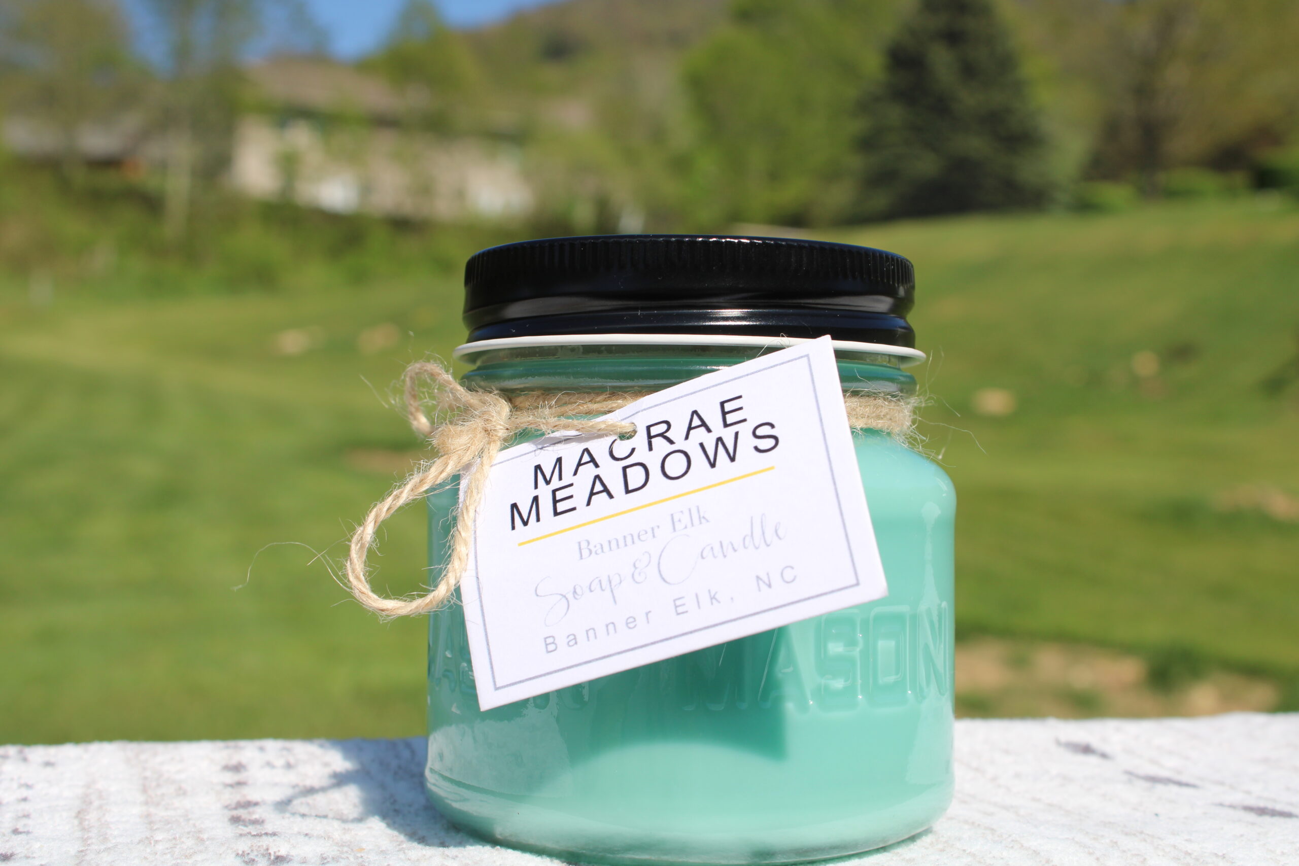 8oz MacRae Meadows candle